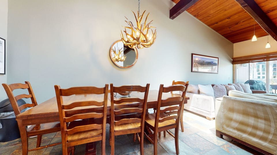 Dining Room, Dining Table, Furniture, Indoors, Table