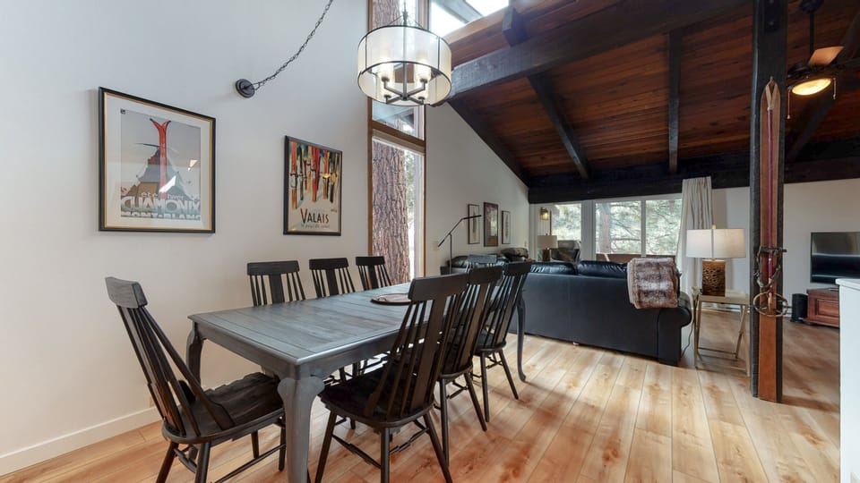 Chair, Furniture, Flooring, Hardwood, Indoors