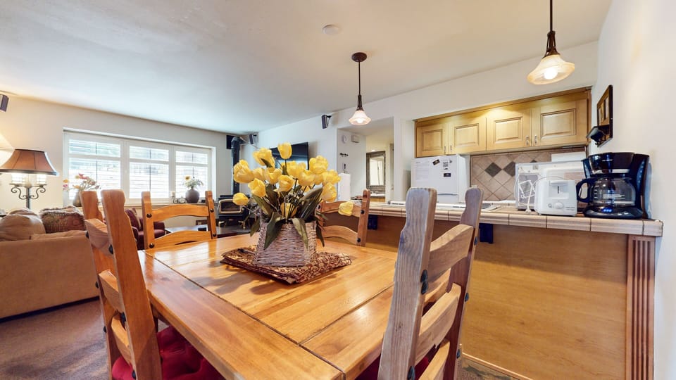 Dining Room, Dining Table, Furniture, Indoors, Table