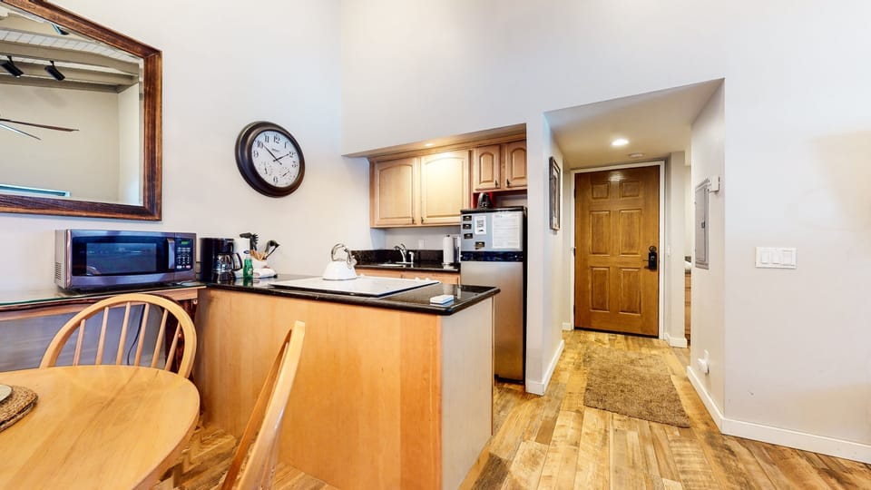 Indoors, Flooring, Floor, Hardwood, Microwave