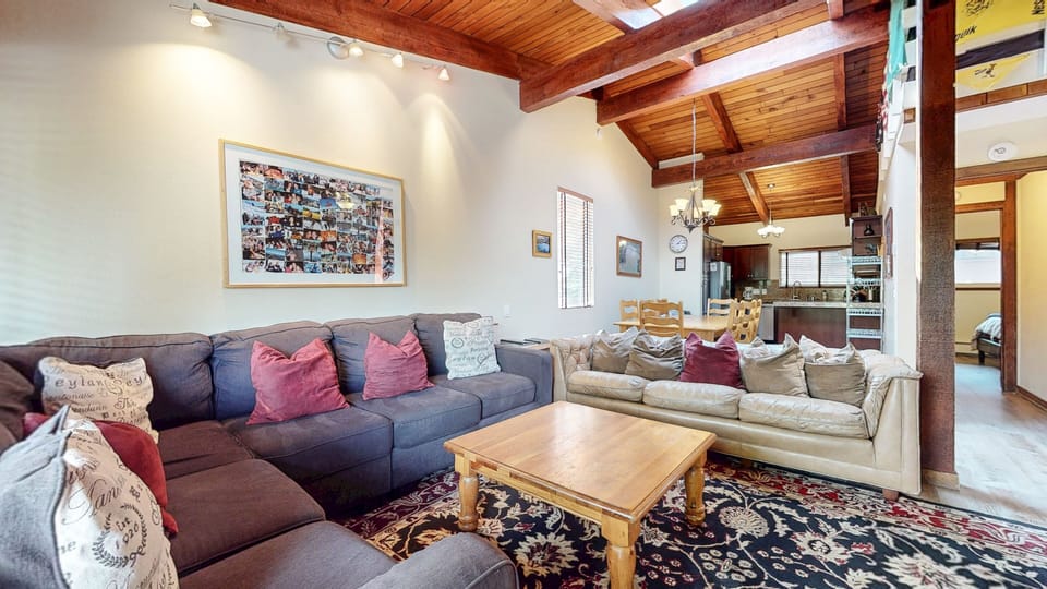 Home Decor, Couch, Furniture, Table, Indoors