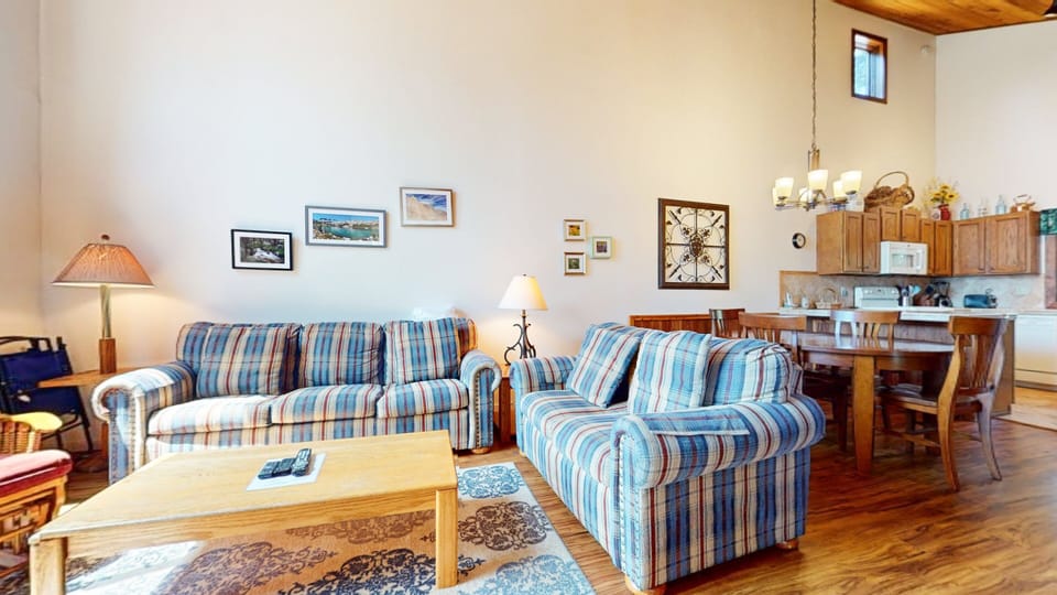 Furniture, Indoors, Living Room, Room, Home Decor