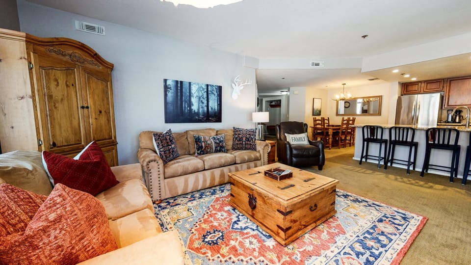 Living Room, Room, Indoors, Couch, Furniture