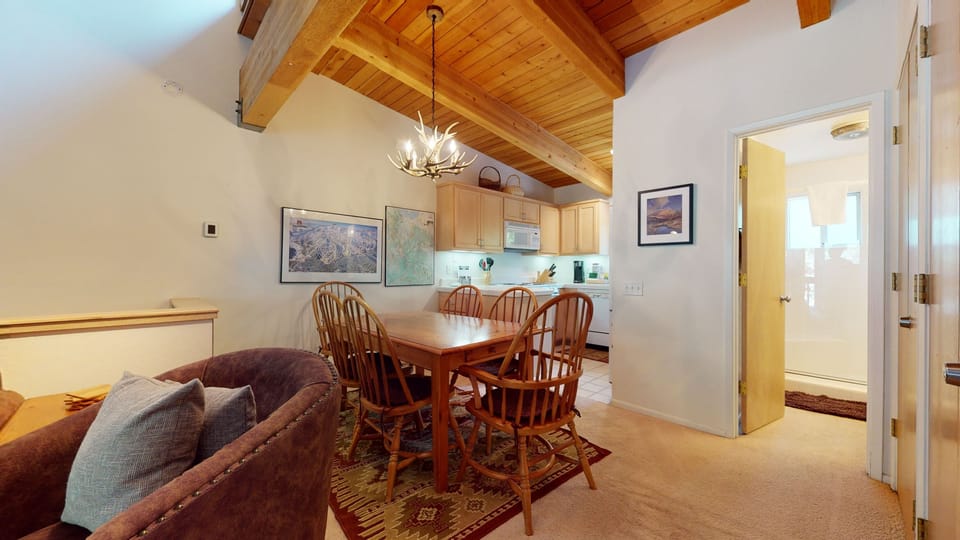 Flooring, Hardwood, Chair, Furniture, Living Room