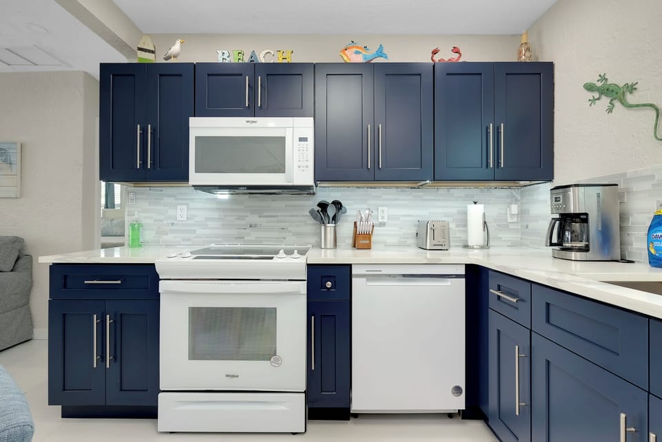 Fully Stocked Kitchen