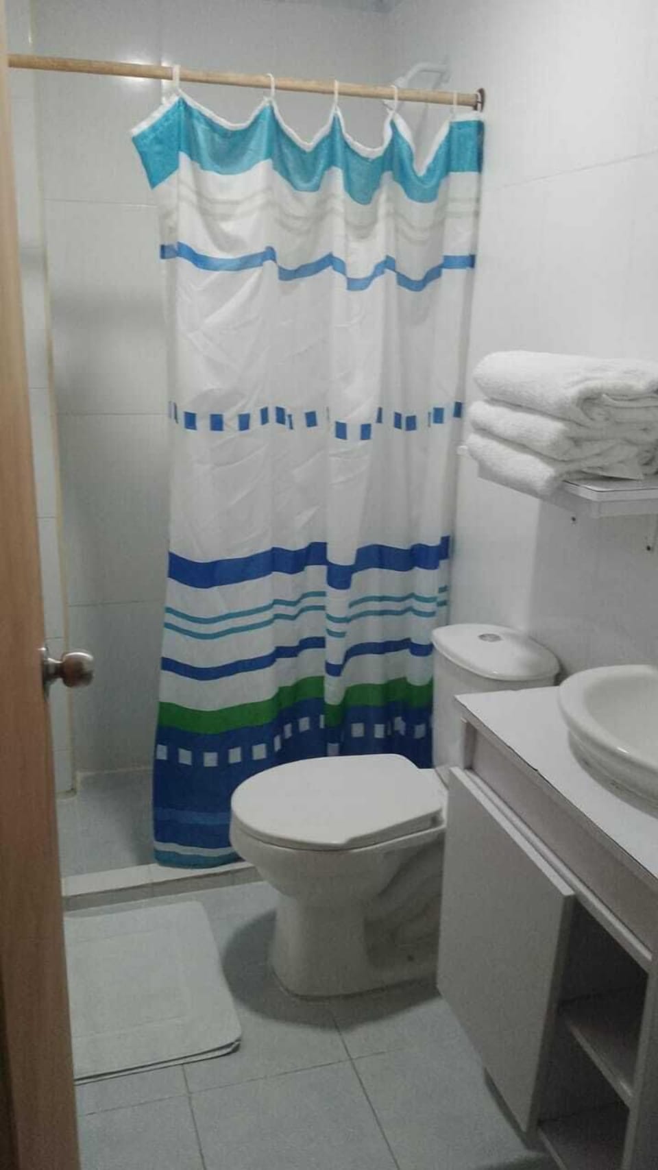 Business Quadruple Room | Bathroom | Shower, free toiletries, towels, soap
