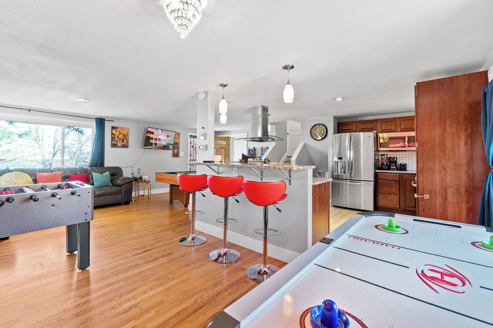Kitchen / Living Room / Dining Island