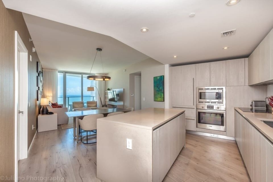 Condo, 2 Bedrooms | Private kitchen