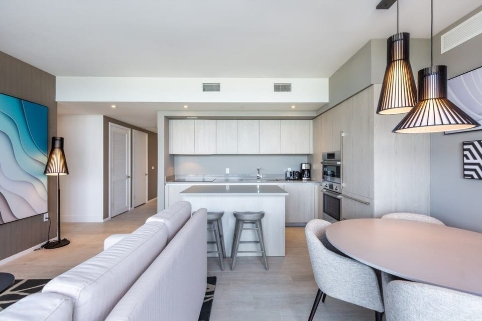 Condo, 3 Bedrooms | Private kitchen | Fridge, microwave, oven, dishwasher
