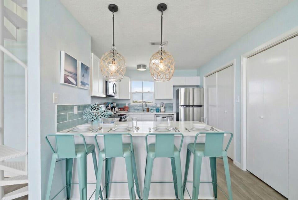 A kitchen perfect for preparing meals for the family!