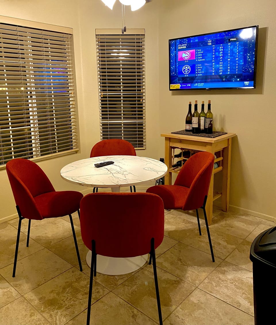 Kitchen Nook
