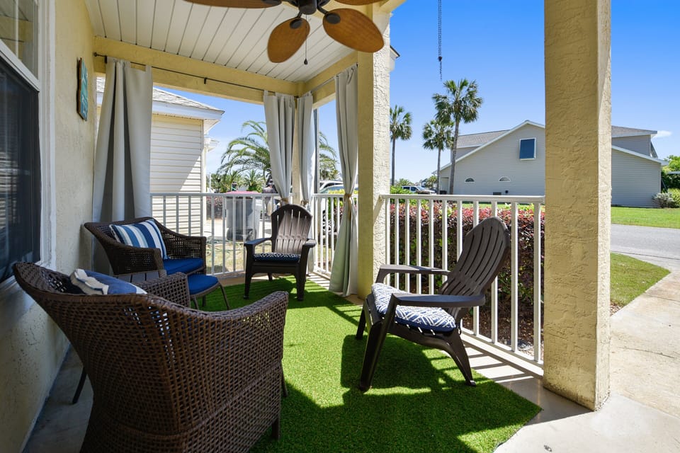 Furnished Front Patio