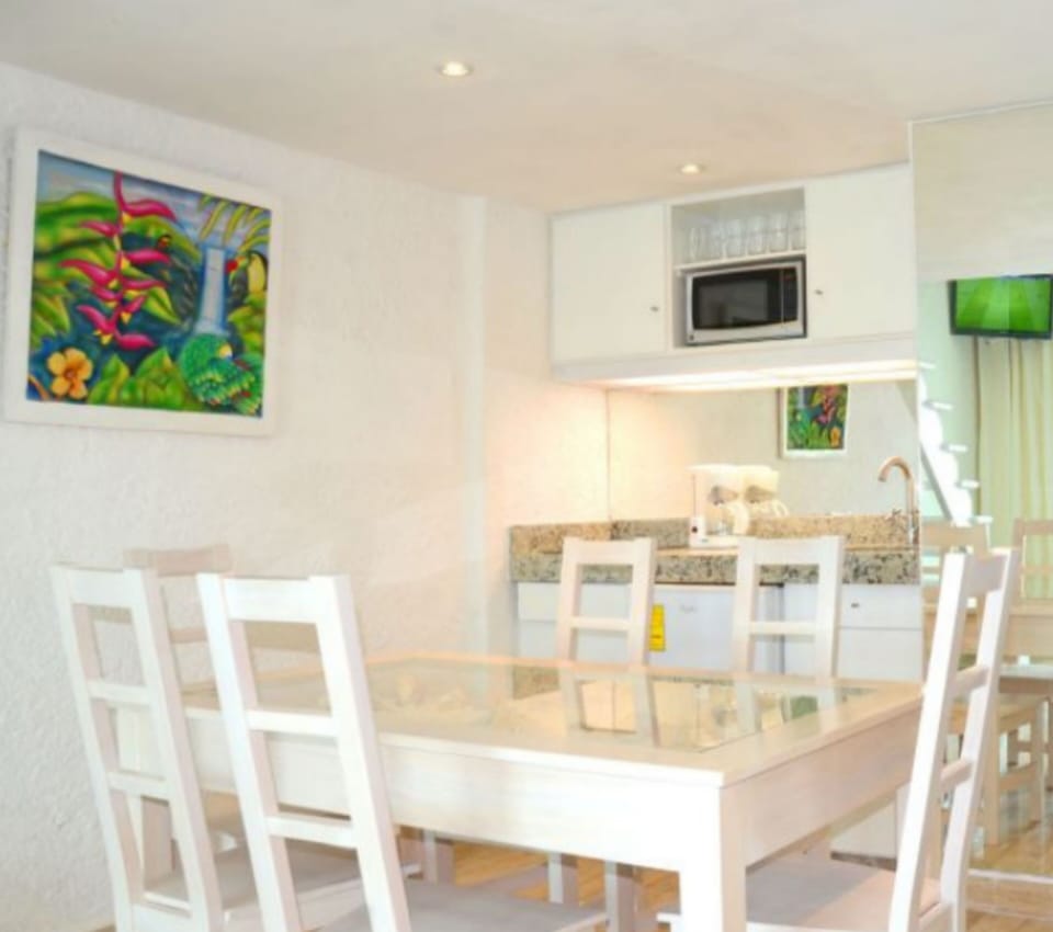 Family Apartment | Dining room