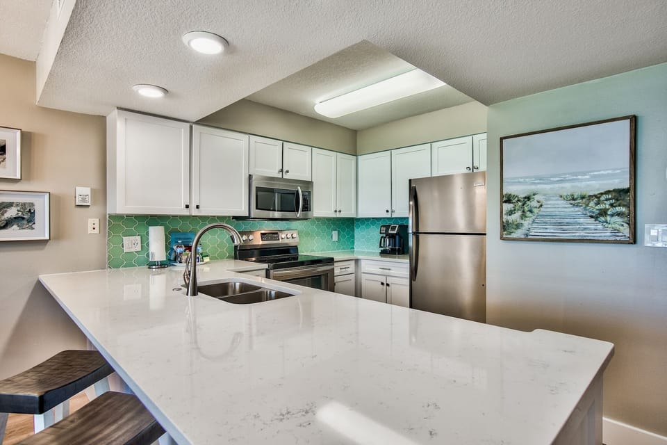 Full Kitchen