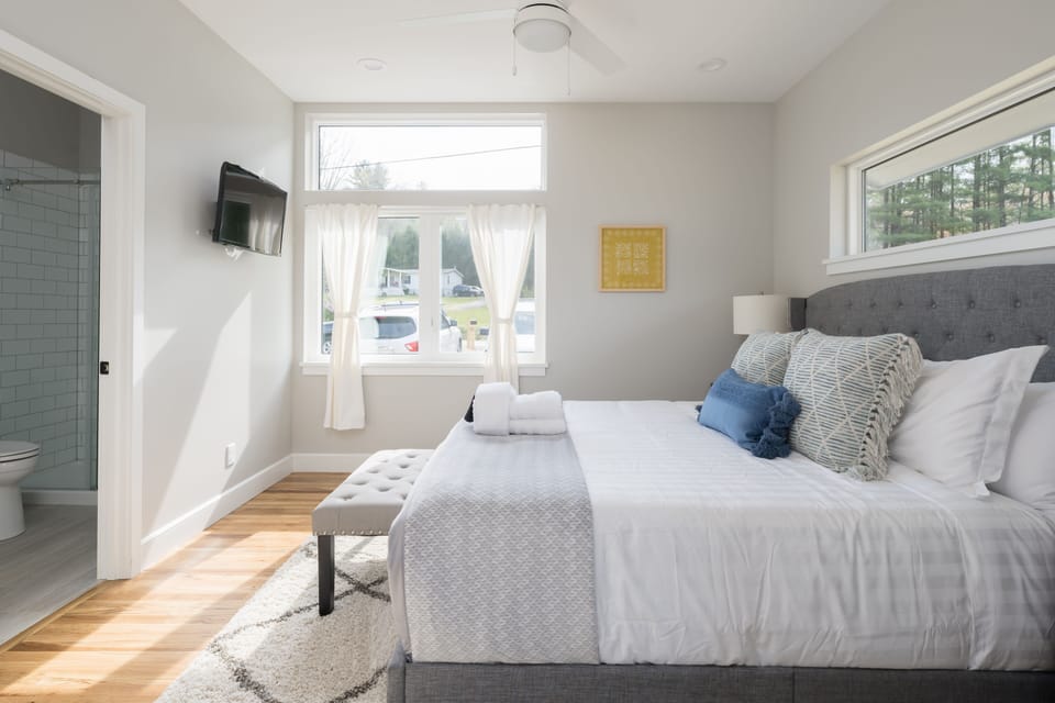 Primary Bedroom | King | Main Level