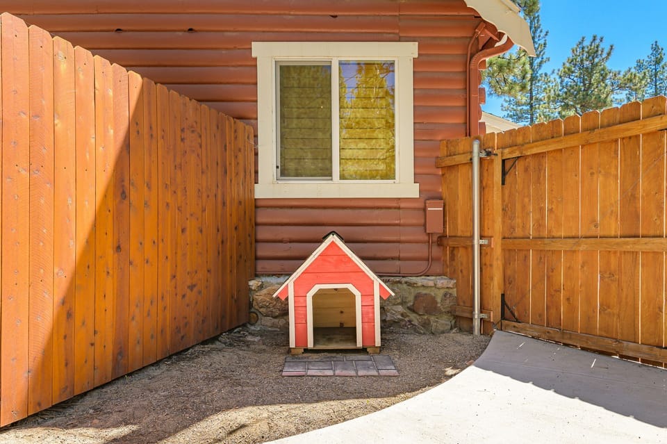 🐶 🏡 