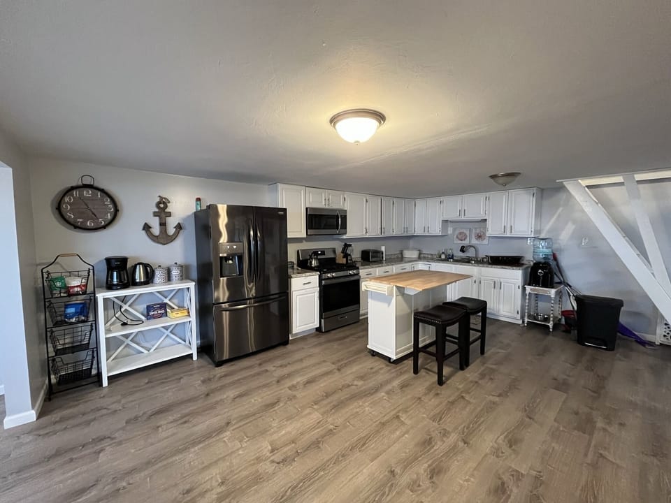 Kitchen-view from front entrance