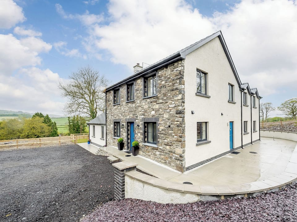 Exterior | Allt Ddu, Tregaron