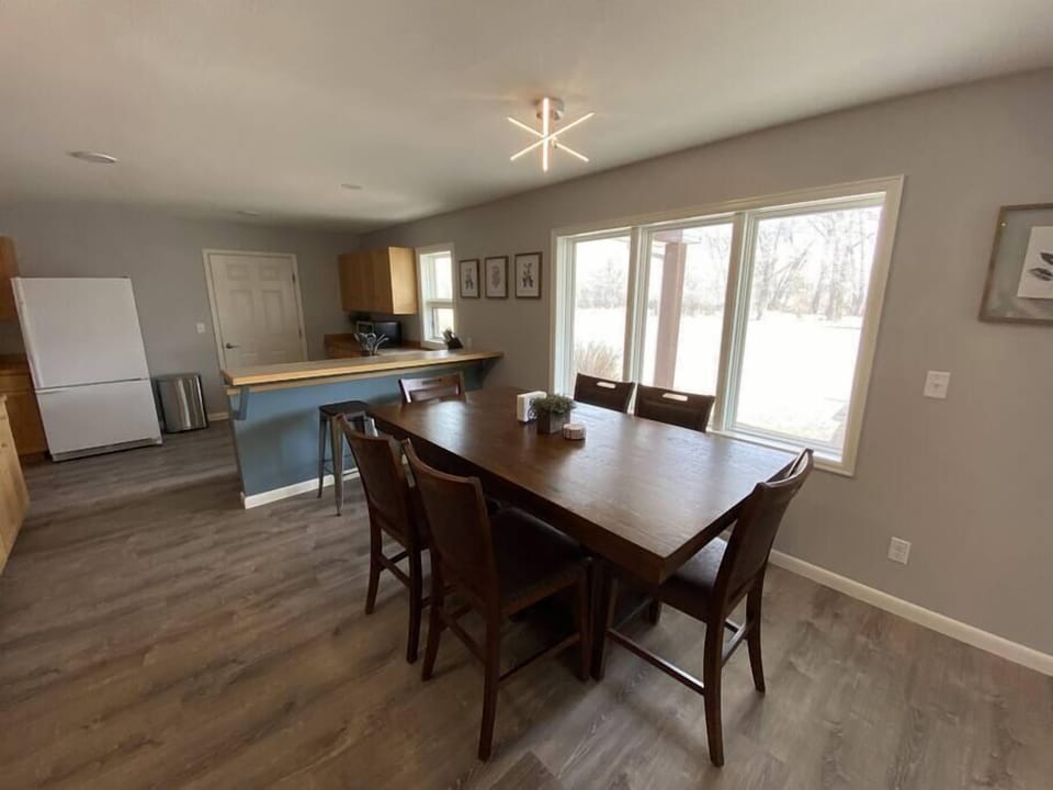 Dining Room (1)