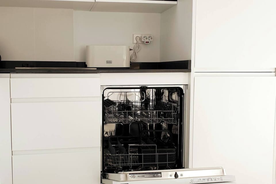 Fully equipped kitchen. 