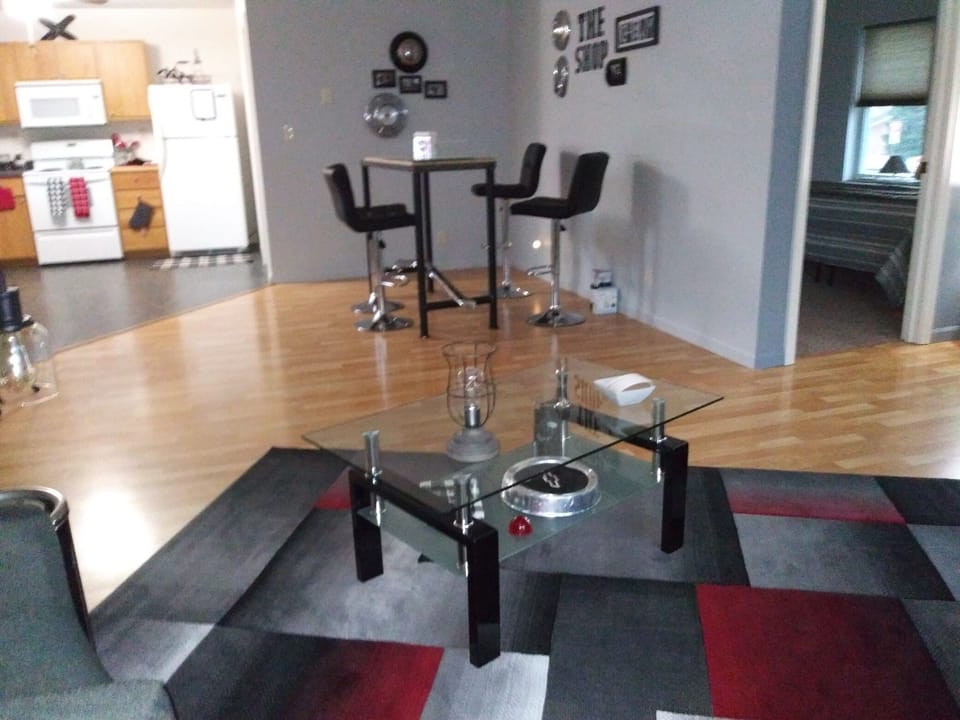 open & airy into dining & kitchen