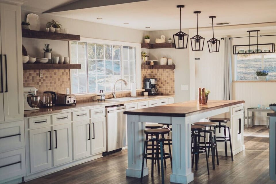 Big island, gas range, room to chop, room to chat. Cook something good.