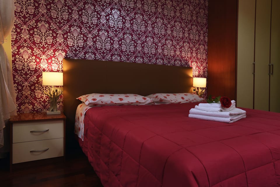 Standard Double Room | Minibar, laptop workspace, free WiFi