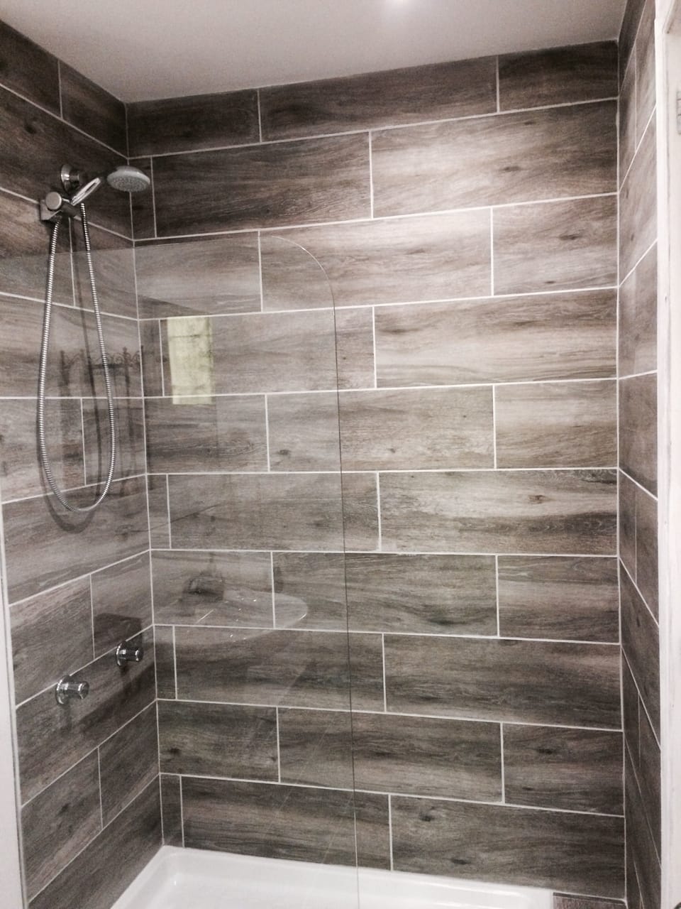 Family Suite, 2 Bedrooms | Bathroom | Shower, hair dryer, towels