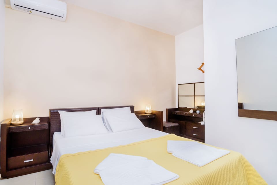Apartment | 2 bedrooms, laptop workspace, soundproofing, iron/ironing board