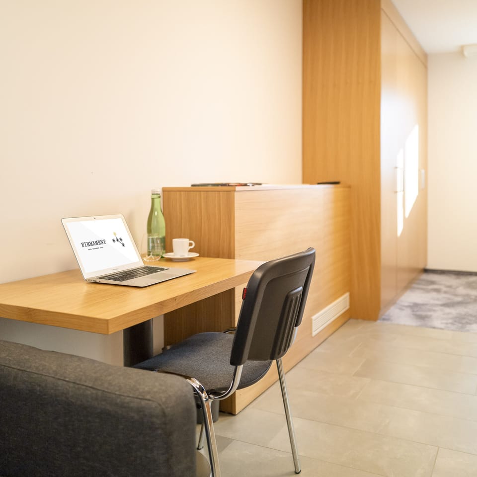 Economy Studio, 1 Queen Bed | Living area | Flat-screen TV