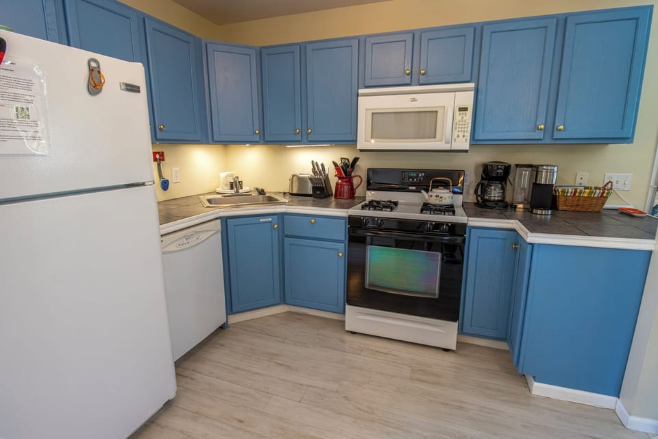 Second Level | Kitchen