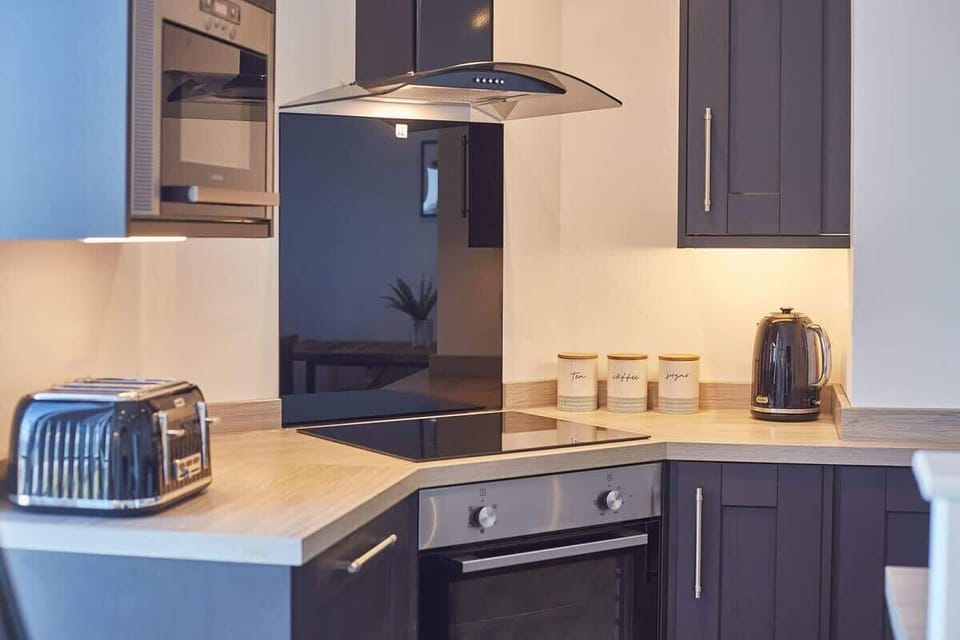 The Waves, Whitby - Host & Stay