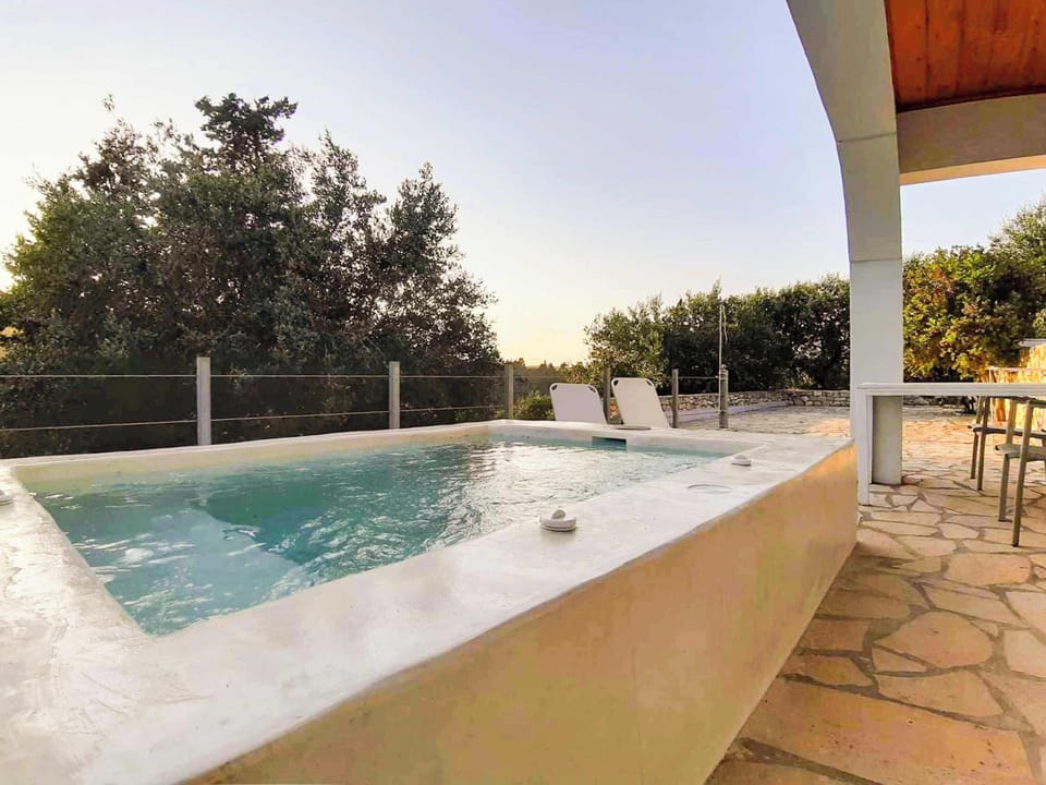 Evening View from the Outdoor Terrace
Enjoy peaceful evenings from the terrace as the property takes on a warm glow, the perfect setting for unwinding after a day of exploring.