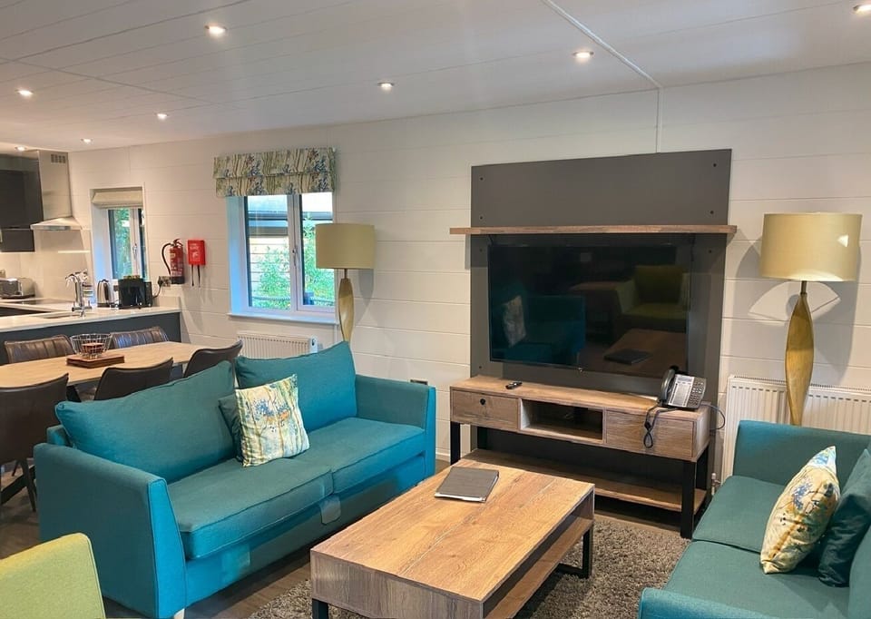 Lounge and dining areas