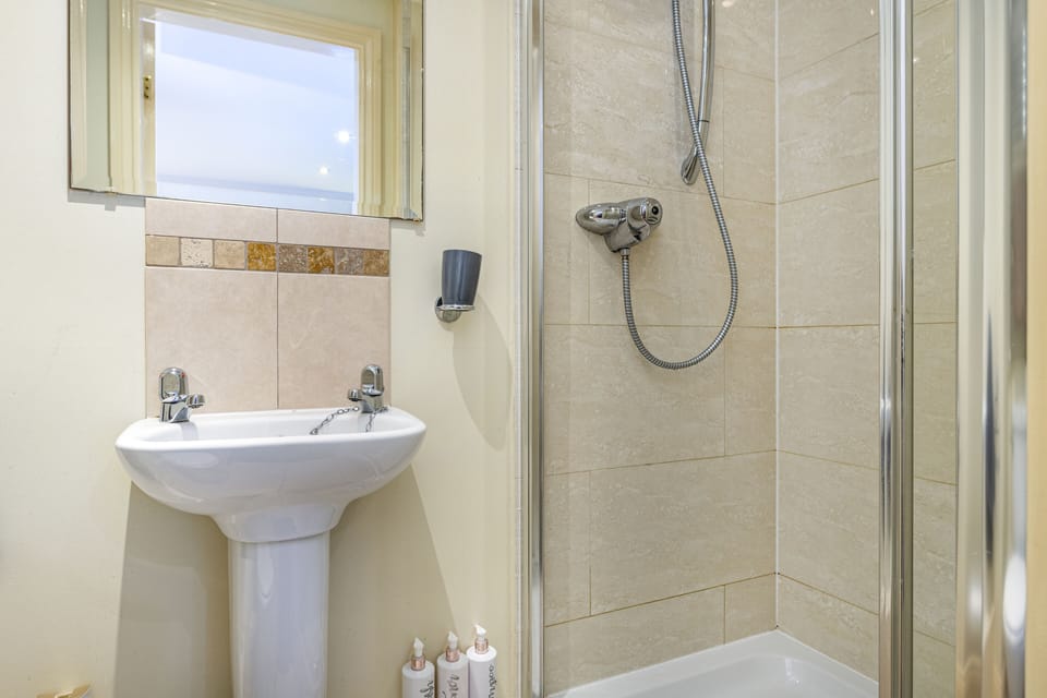 Liquorice Suite Apartment in Lincoln