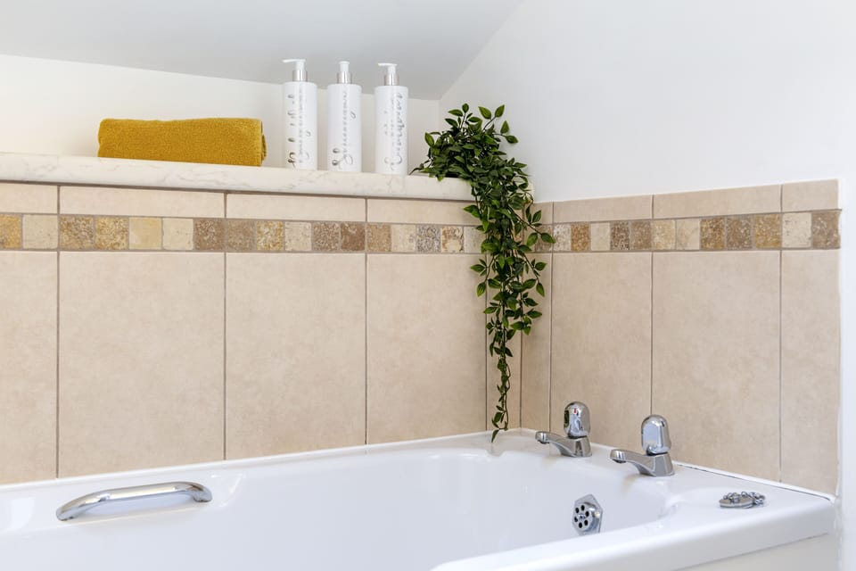 Liquorice Suite Apartment in Lincoln