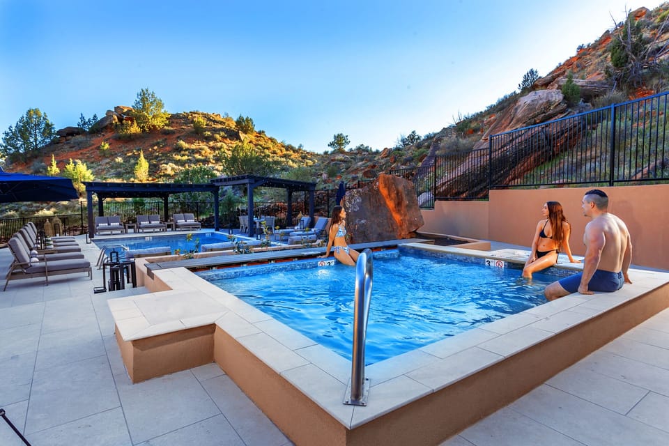 LaFave South Hot tub