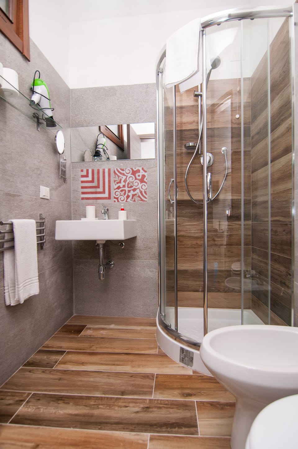 Bathroom shower