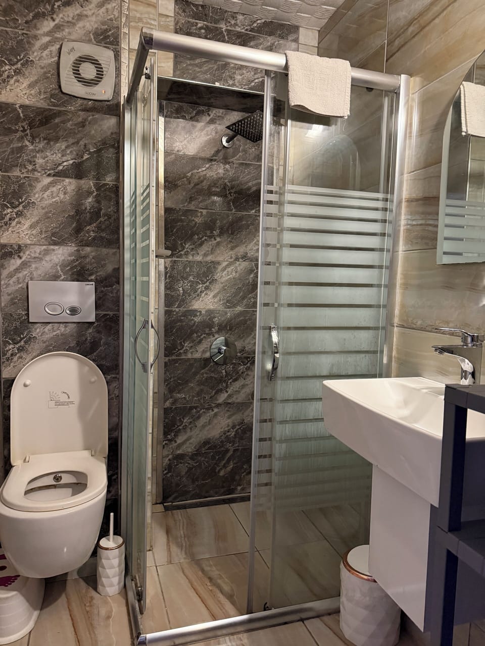 Luxury Quadruple Room, Multiple Beds, Refrigerator, City View | Bathroom | Shower, free toiletries, hair dryer, slippers