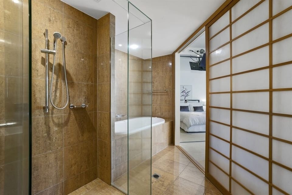 Master Ensuite