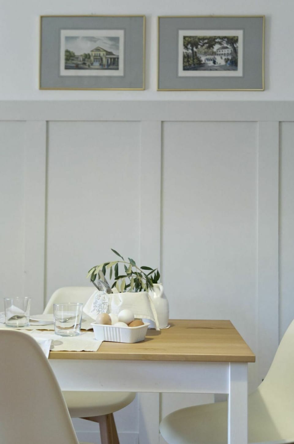 Table, Picture Frame, Furniture, Building, Dishware, Automotive Design, Interior Design, Wood, Window, Shelving