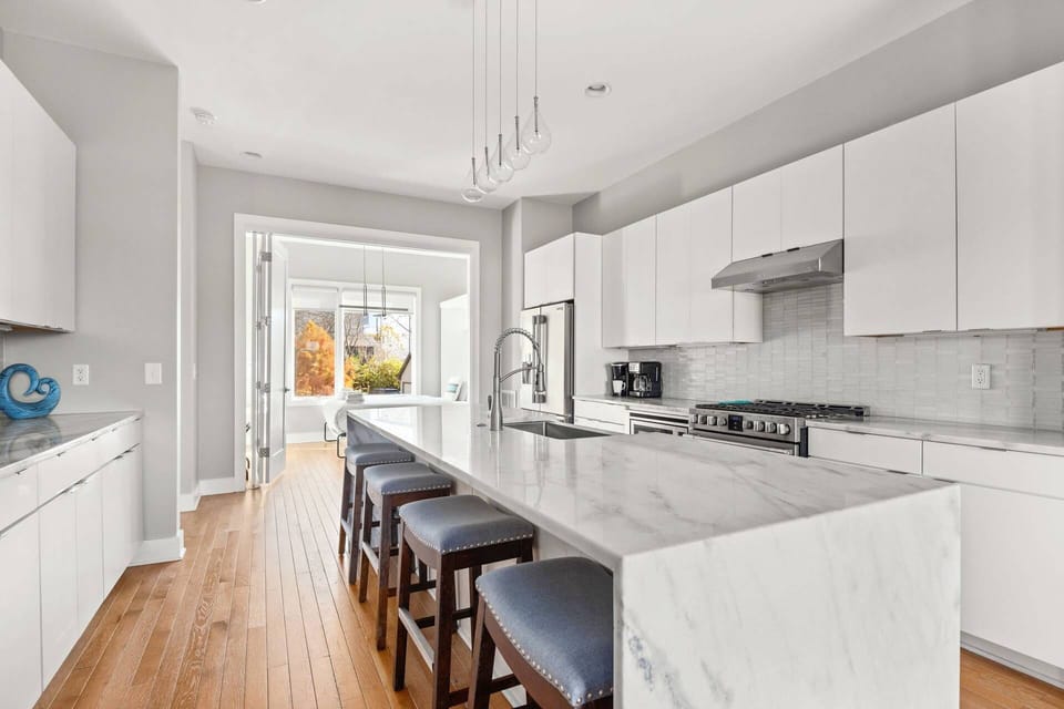 Super clean and fun space