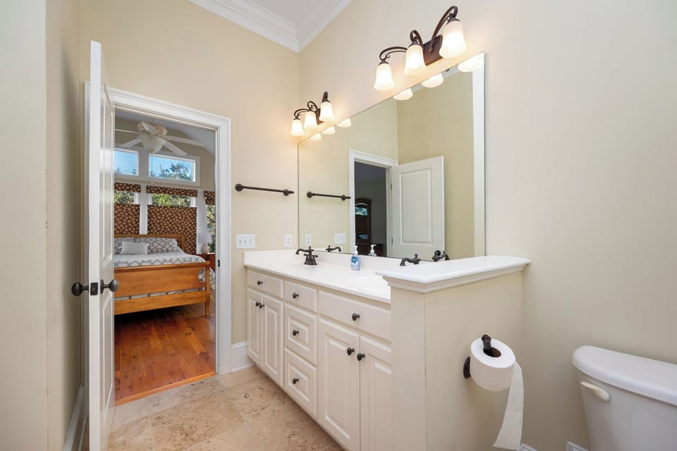 Master Bath #1 - 2nd Level North