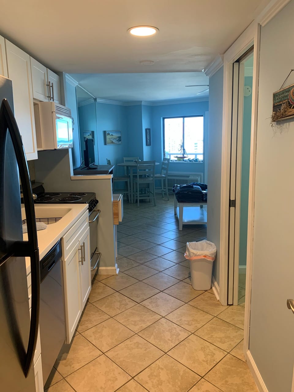 View form door the bedroom into Kitchen.