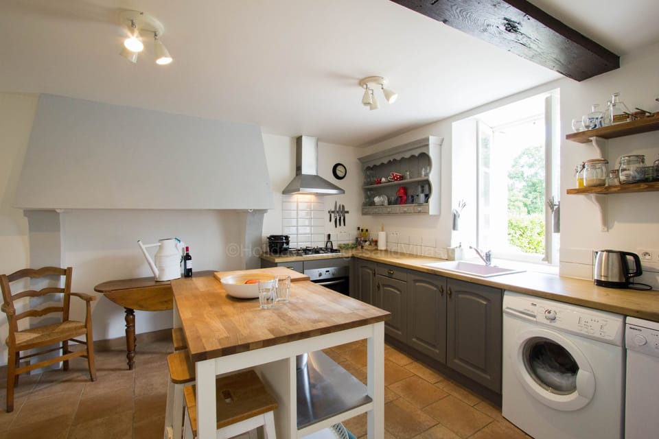 Maison de Tilleul kitchen