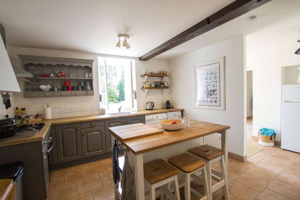 Maison de Tilleul kitchen