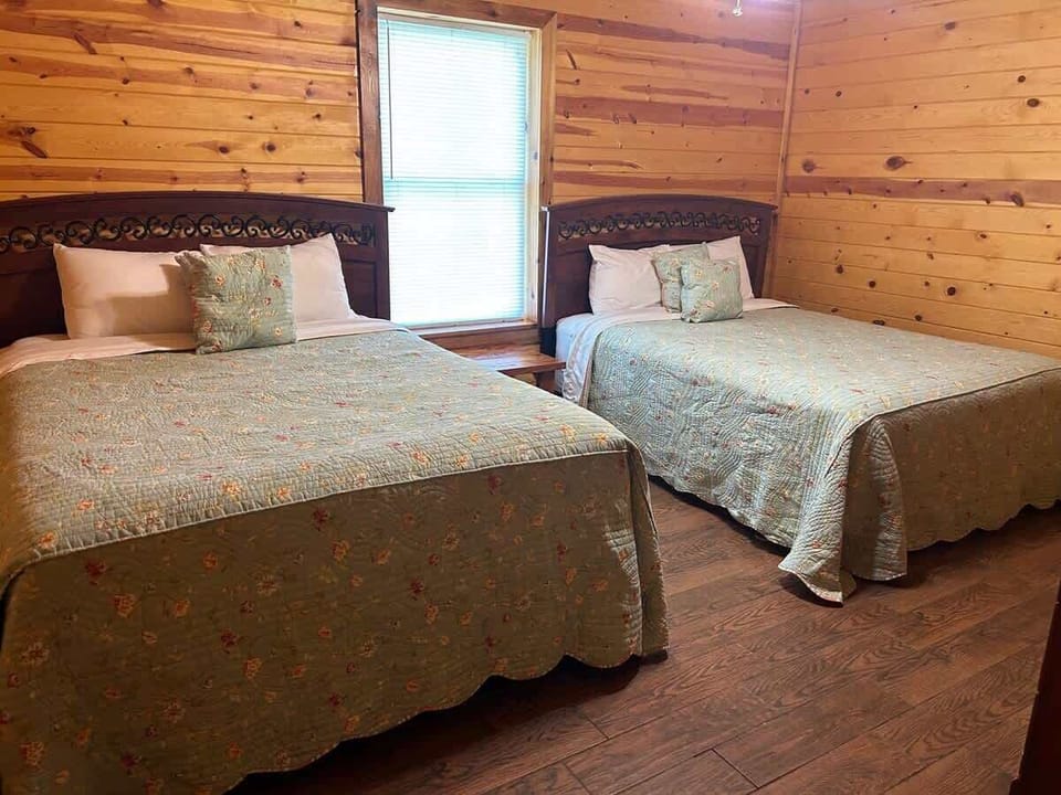 Two Queen Beds in Bedroom 3
