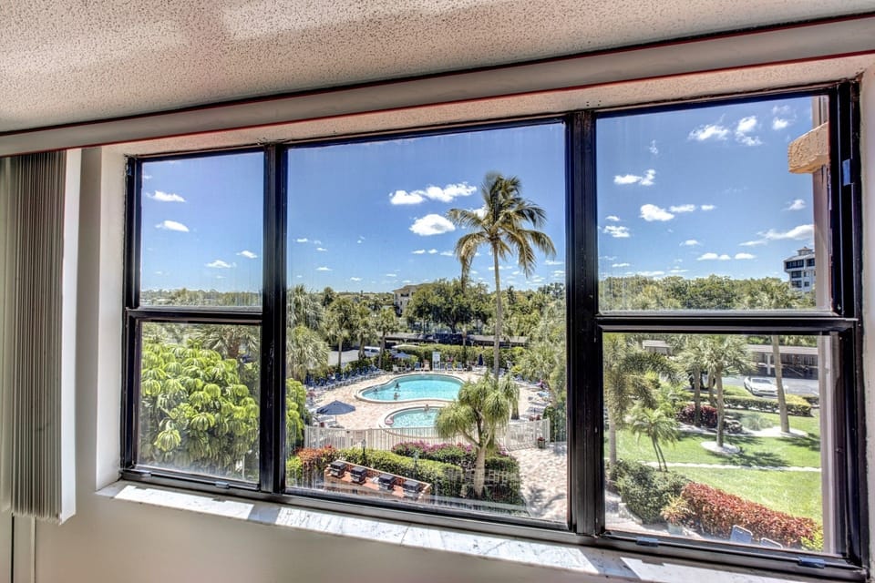 Condo (Harbor Towers 1 Bedroom Pool View) | Exterior