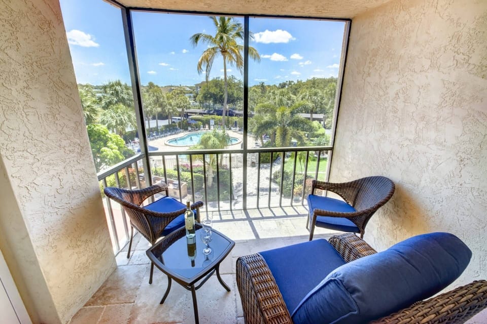 Condo (Harbor Towers 1 Bedroom Pool View) | Exterior