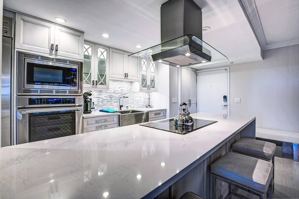 Condo (Harbor Towers Modern 3BR with den) | Exterior